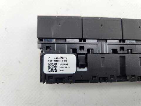 Foto 3ª: Mando Multifuncion Volkswagen Polo LIFE 95CV 70KW [DLAC] (2022)