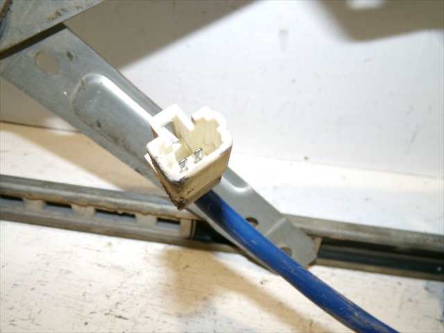 Foto 4ª: Elevalunas Eléctrico Delantero Derecho Hyundai Matrix 1.5 CRDI 2001-2008 [D3EA] (2002)