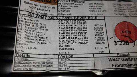 Foto 3ª: Cuadro de Instrumentos Mercedes Clase V 200 136CV 100KW (2014)