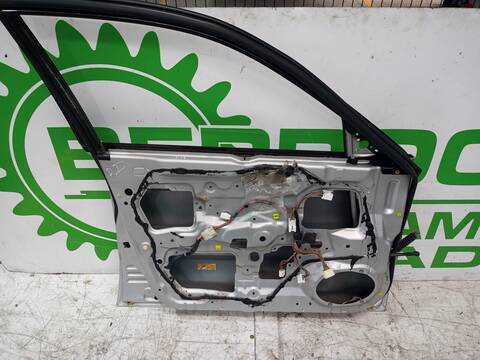 Foto 2ª: Puerta Delantera Izquierda Mazda 6 2.0 16V CAT BERLINA 136CV 100KW [FS2C] (2001)