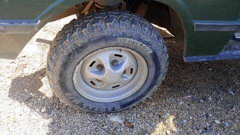 Foto 4ª: Juego LLantas Land Rover Range VOGUE TURBO DIESEL 113CV 83KW [D95A] (1990)