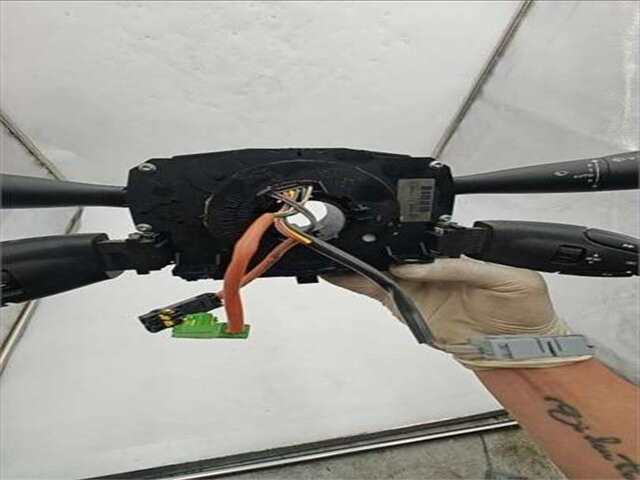 Foto 2ª: Mando Multifuncion Peugeot 407 2.0 ST CONFORT PACK [2.0 LTR. - 100 KW 16V HDI FAP] [RHR / DW10BTED4]