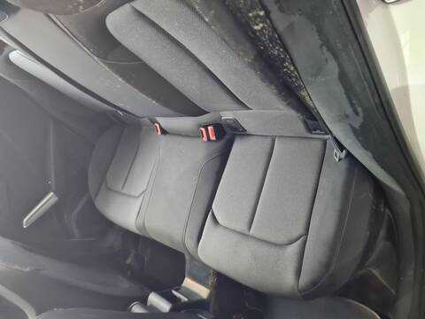 Asientos Traseros Audi Q2 35 TFSI DESIGN 150CV 110KW