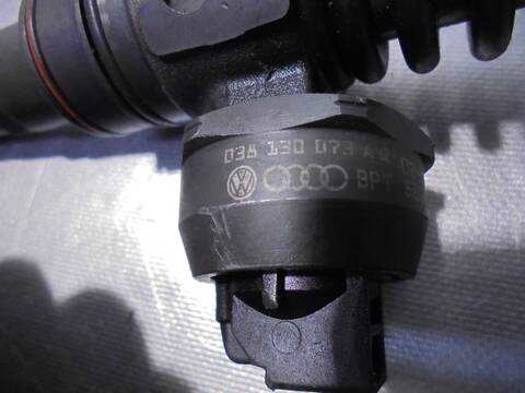 Foto 2ª: Inyectores Volkswagen Golf 25 ANIVERSARIO BERLINA 101CV 74KW (2005)