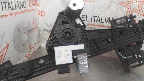 Foto 2ª: Elevalunas Manual Trasero Derecho Citroen C4 FEEL BERLINA 110CV 81KW [YH01] (2022)