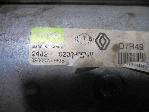Foto 4ª: Motor de Arranque Renault Megane CONFORT AUTHENTIQUE BERLINA 120CV 88KW II BERLINA 5P [F9Q B8] (2002)