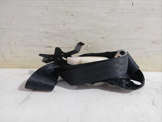 Cinturón Trasero Central Toyota Corolla 2.2 D-4D AUR10_) 177CV