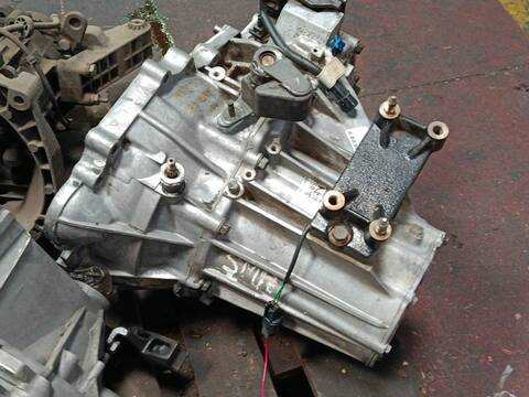 Foto 3ª: Caja Cambios Hyundai Santa Fe D4EA (2002)
