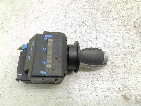 Foto 4ª: Motor de Arranque Mercedes Clase C 160 200 COMPRESSOR 203.042) BERLINA 163CV 120KW [M271940] (2002)
