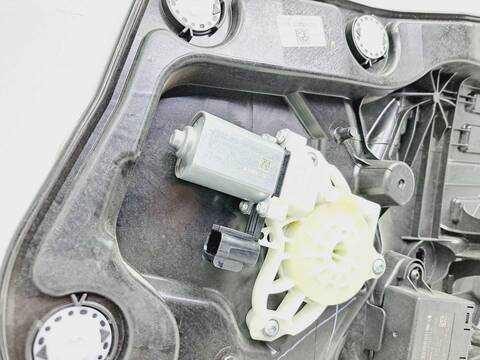 Foto 4ª: Elevalunas Manual Trasero Derecho Ford Puma HYBRID ST-LINE 125CV 92KW [B7JB] (2020)