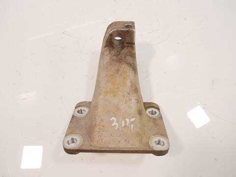 Soporte Motor Aston Martin DB 608 - 770 CV