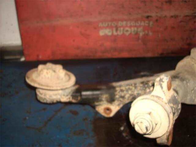 Brazo Suspension Delantero Izquierdo Renault Master 2.5 DCI (115CV)