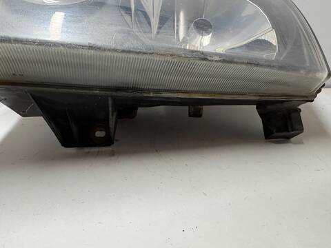 Foto 3ª: Faro Izquierdo Nissan Terrano VERSION INDEFINIDA (2002)