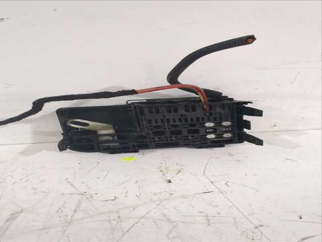 Foto 3ª: Caja Reles Fusibles Opel Corsa 1.3 CDTI L08 L68) 75CV 55KW [A 13 DTC,Z 13 DTJ] (2008)