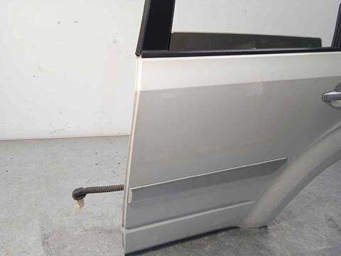 Foto 2ª: Puerta Trasera Izquierda Subaru Forester 2.0 DIESEL CAT 147CV 108KW [EE20] (2008)