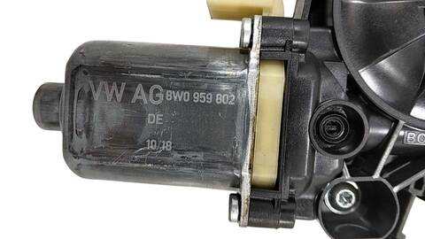Foto 3ª: Elevalunas Eléctrico Delantero Derecho Audi A4 ADVANCED EDITION QUATTRO 272CV [CRTC] (2015)