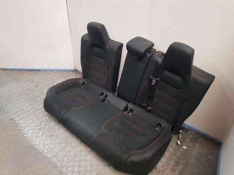 Foto 2ª: Asientos Traseros Mercedes Clase C 160 CLA 200 D COUPE 150CV 110KW [654920] (2020)