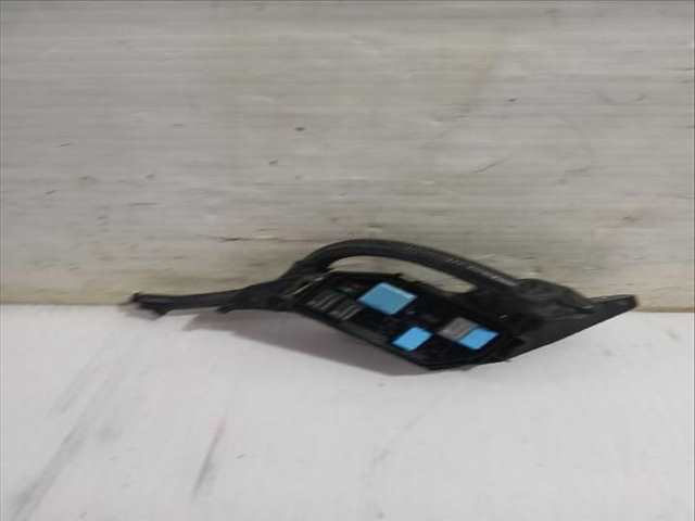 Foto 2ª: Caja Reles Fusibles Toyota Corolla 1.8 HYBRID ZWE211) 122CV [2ZR-FXE] (2019)