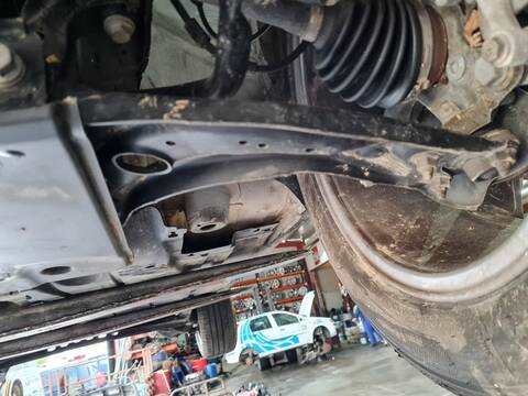 Brazo Suspension Delantero Izquierdo Volkswagen T-Roc ADVANCE 5P