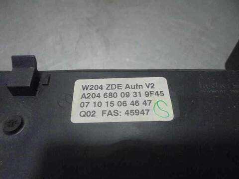 Foto 3ª: Pantalla Multifuncion Mercedes Clase C 160 C 180 CGI BLUEEFFICIENCY 204.049) BERLINA 156CV 115KW [271952] (2008)