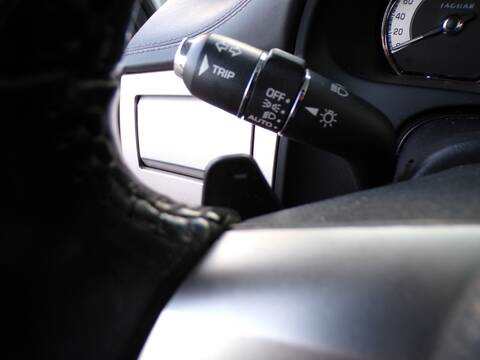 Foto 3ª: Volante Jaguar XF 306DT (2010)