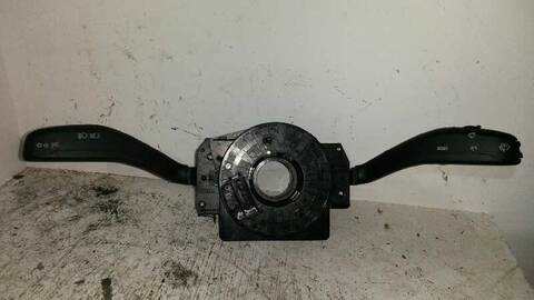 Mando Multifuncion Volkswagen Polo 1.4 16V 80CV 59KW