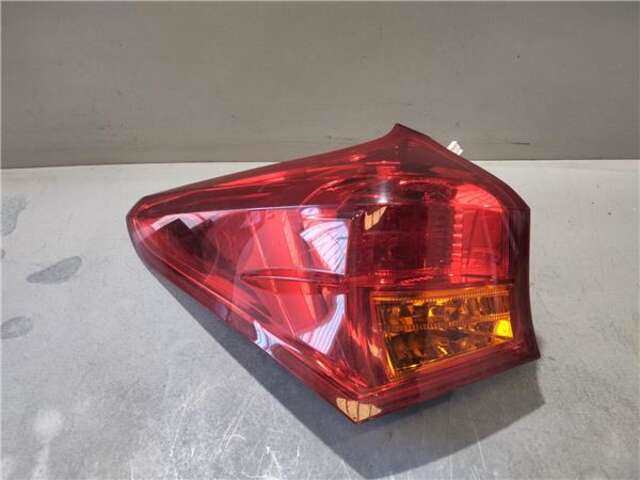 Piloto Trasero Izquierdo Toyota Auris HÍBRIDO HYBRID ACTIVE [HÍBRIDO 100 KW ( 1.8 LTR. - 73 KW 16V)]