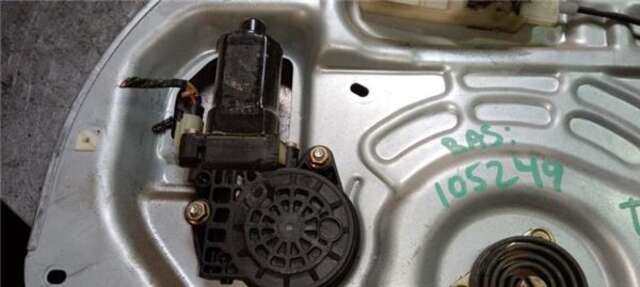 Foto 2ª: Elevalunas Eléctrico Delantero Derecho Hyundai Tucson 2.0 CRDI [D4EA]