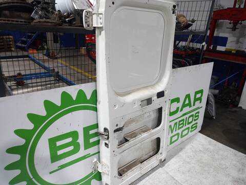 Foto 2ª: Puerta Trasera Derecha Peugeot Boxer 2.2 HDI FAP CAT 131CV 96KW (2010)