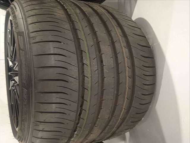 Foto 3ª: Juego LLantas Toyota Yaris 2021 261CV