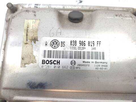 Foto 3ª: Centralita Motor ECU Volkswagen Golf 1.9 TDI 101CV 74KW [ATD] (2002)