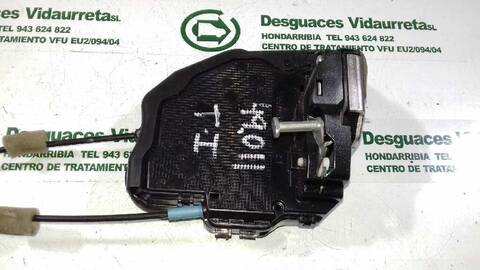 Foto 3ª: Cerradura Puerta Trasera Izquierda Toyota Rav4 ACTIVE 124CV 91KW [1ADFTV] (2014)