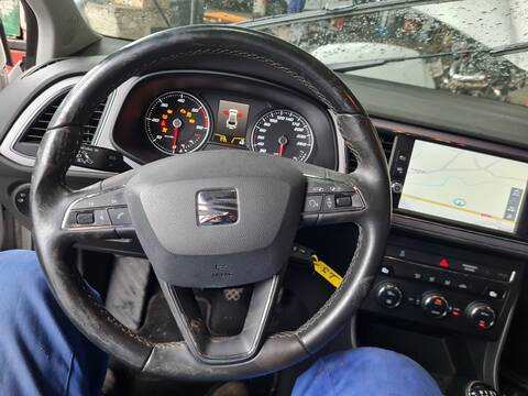 Foto 1ª: Volante Seat Leon X-PERIENCE TITAN DESERT 116CV 85KW [DDY] (2017)