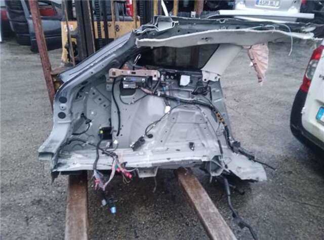 Foto 2ª: Aleta Trasera Izquierda Mazda 6 2.2 LUXURY AWD [2.2 LTR. - 129 KW TURBODIESEL CAT] [SHY4]