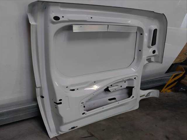 Foto 2ª: Puerta Trasera Derecha Opel Combo 102 CV 75KW [D15DT] (2020)