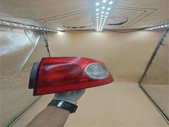 Foto 3ª: Piloto Trasero Derecho Renault Laguna 1.9 CONFORT EXPRESSION [1.9 LTR. - 81 KW DCI DIESEL FAP CAT] [F9Q 674]