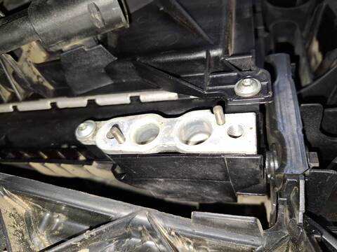 Foto 2ª: Radiador Calefaccion A.A. Bmw X3 2.0D 2.0 16V DIESEL CAT 150CV (2004)