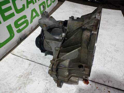 Foto 2ª: Caja Cambios Ford Fiesta AMBIENTE 68CV [F6JA] (2001)