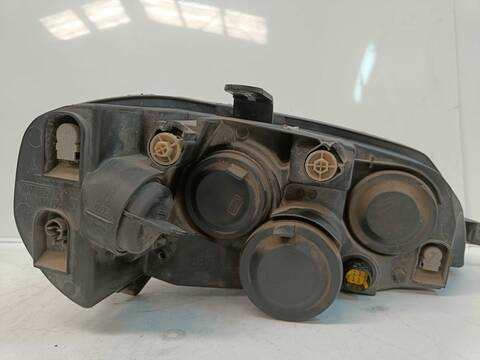 Foto 2ª: Faro Izquierdo Fiat Punto 1.2 8V BERLINA 60CV 44KW [188A4000] (2003)