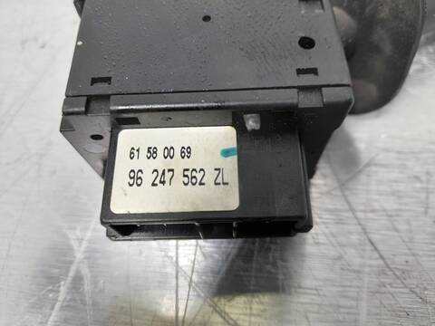 Foto 4ª: Mando Multifuncion Citroen Xantia 2.0 HDI 90/110 ATTRACTION BERLINA 90CV 66KW [RHY] (2000)