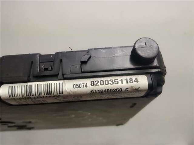 Foto 3ª: Centralita Confort BSI Renault Scenic 2.0 (JM05. JM1N) (JM)(2003-_) [F4R 770]