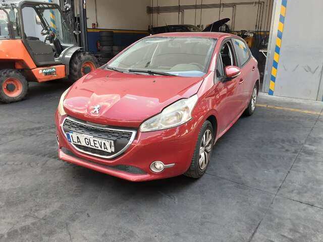Mangueta Delantera Izquierda Peugeot 208 1.2 12V82CV 0CV