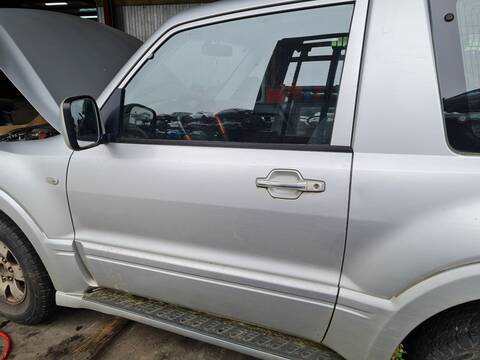 Puerta Delantera Izquierda Mitsubishi Montero 3.2 DI-D GLS 3-PTAS.) 160CV 118KW