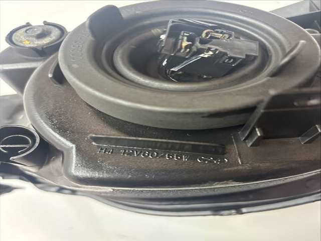 Foto 3ª: Faro Derecho Mitsubishi L200 167 CV 123KW [4D56]