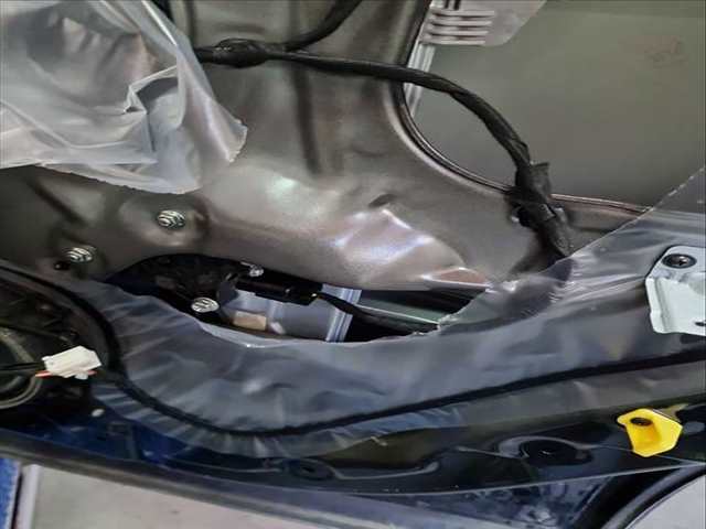 Elevalunas Manual Trasero Derecho Kia Sportage 1.6 T-GDI HYBRID 180CV 132KW