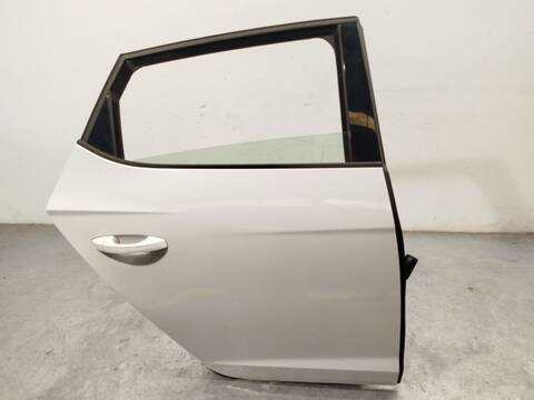 Foto 3ª: Puerta Trasera Derecha Seat Leon 1.4 TGI 110CV 81KW [CPWA] (2018)