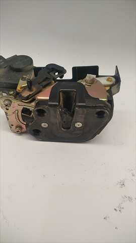 Foto 3ª: Cerradura Puerta Trasera Derecha Hyundai Terracan 2.9 DIESEL [DJ3] (2003)