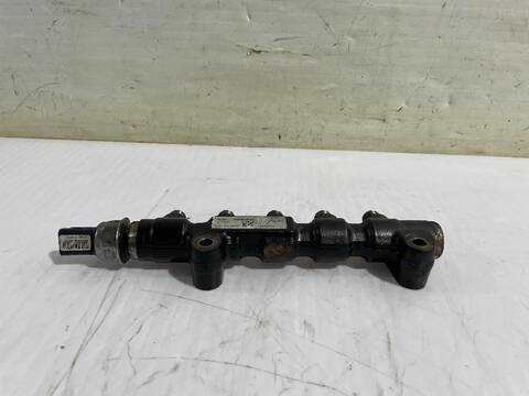 Foto 3ª: Rampa Inyectora Peugeot 207 CONFORT 90CV [9HXDV6ATED4] (2006)