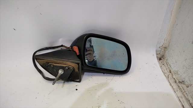 Retrovisor Derecho Peugeot 407 2.0 HDI