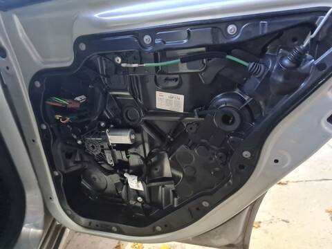 Foto 1ª: Elevalunas Manual Trasero Derecho Mercedes Clase C 160 C 350 T E 205.247) 279CV FAMILIAR [274920] (2015)